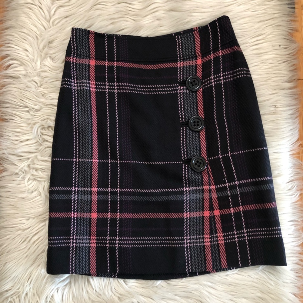 Carlisle Plaid Stripe Wool Silk Blend Buttoned Black Pink Mini Skirt size 4